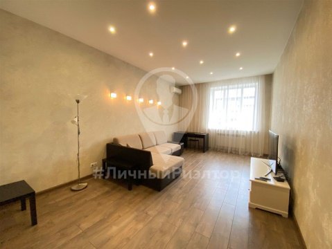 2-к квартира, 6/6 эт., 79м²