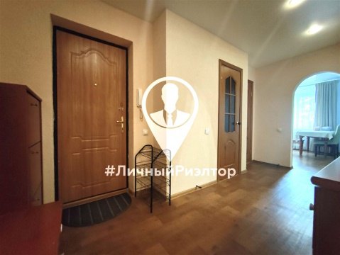 2-к квартира, 1/10 эт., 67м²